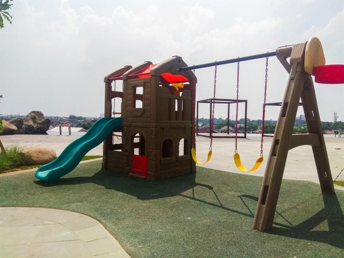Apartemen Location @ Grand Kamala Lagoon By Travelio *
